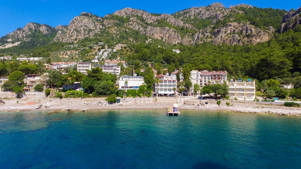 Otel Mavi Deniz Manzara