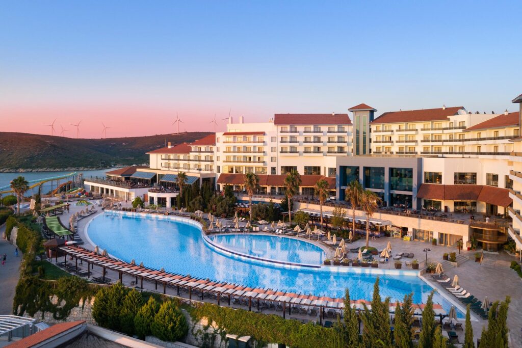 Royal Teos Thermal Resort havuz